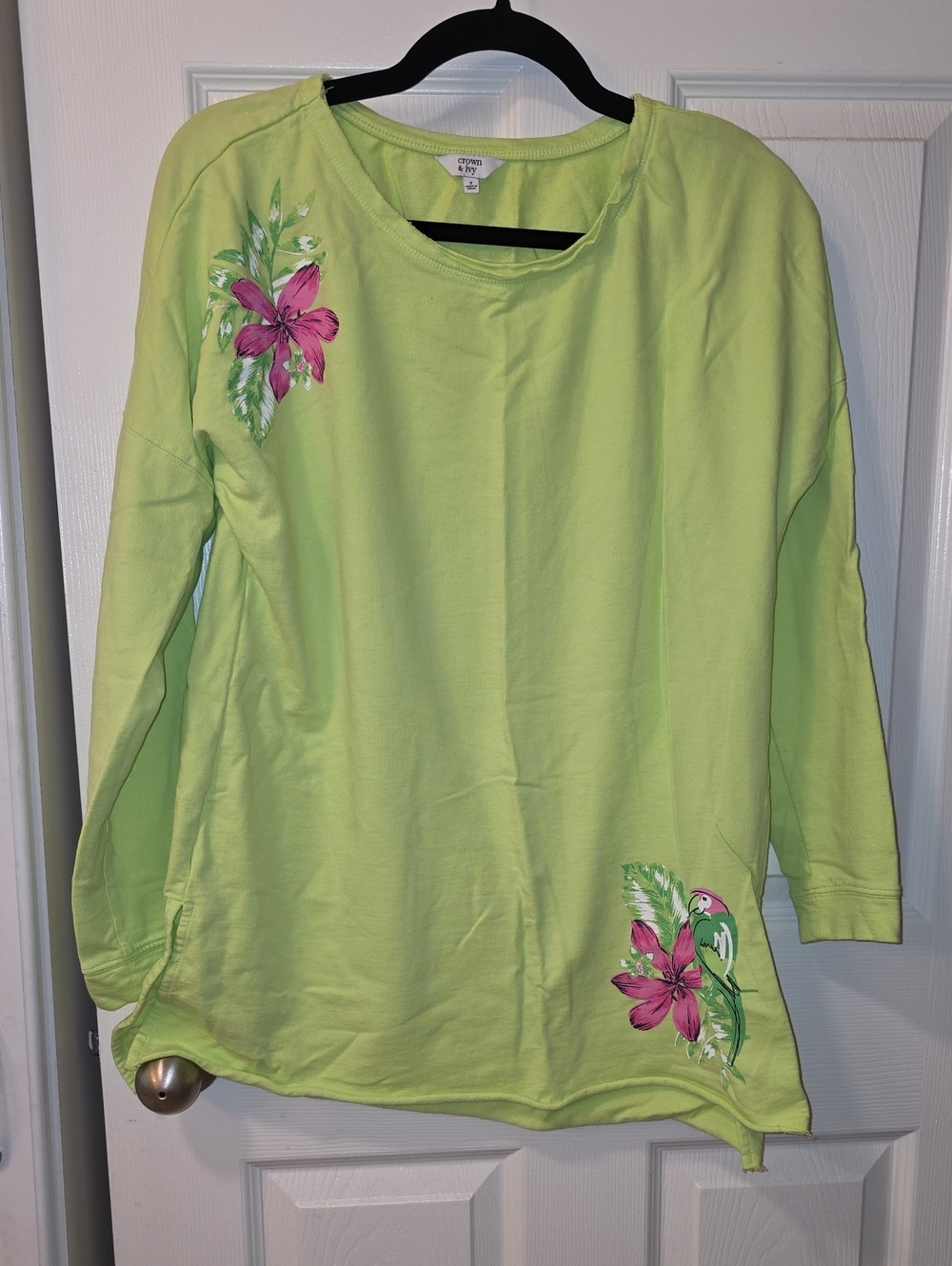 crown & ivy Lime Green Pullover Sweatshirt with Pink Floral Accents